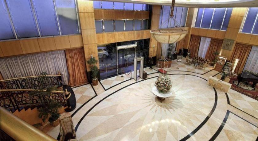 Grand Basko Hotel Padang  Exterior photo