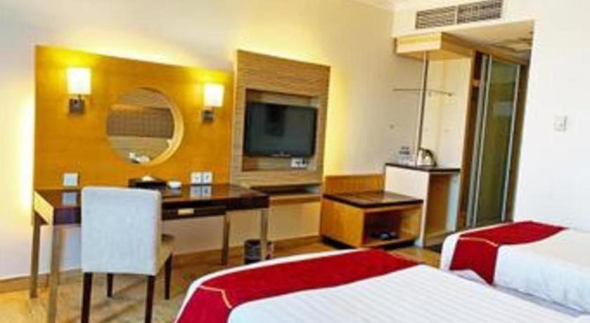 Grand Basko Hotel Padang  Exterior photo